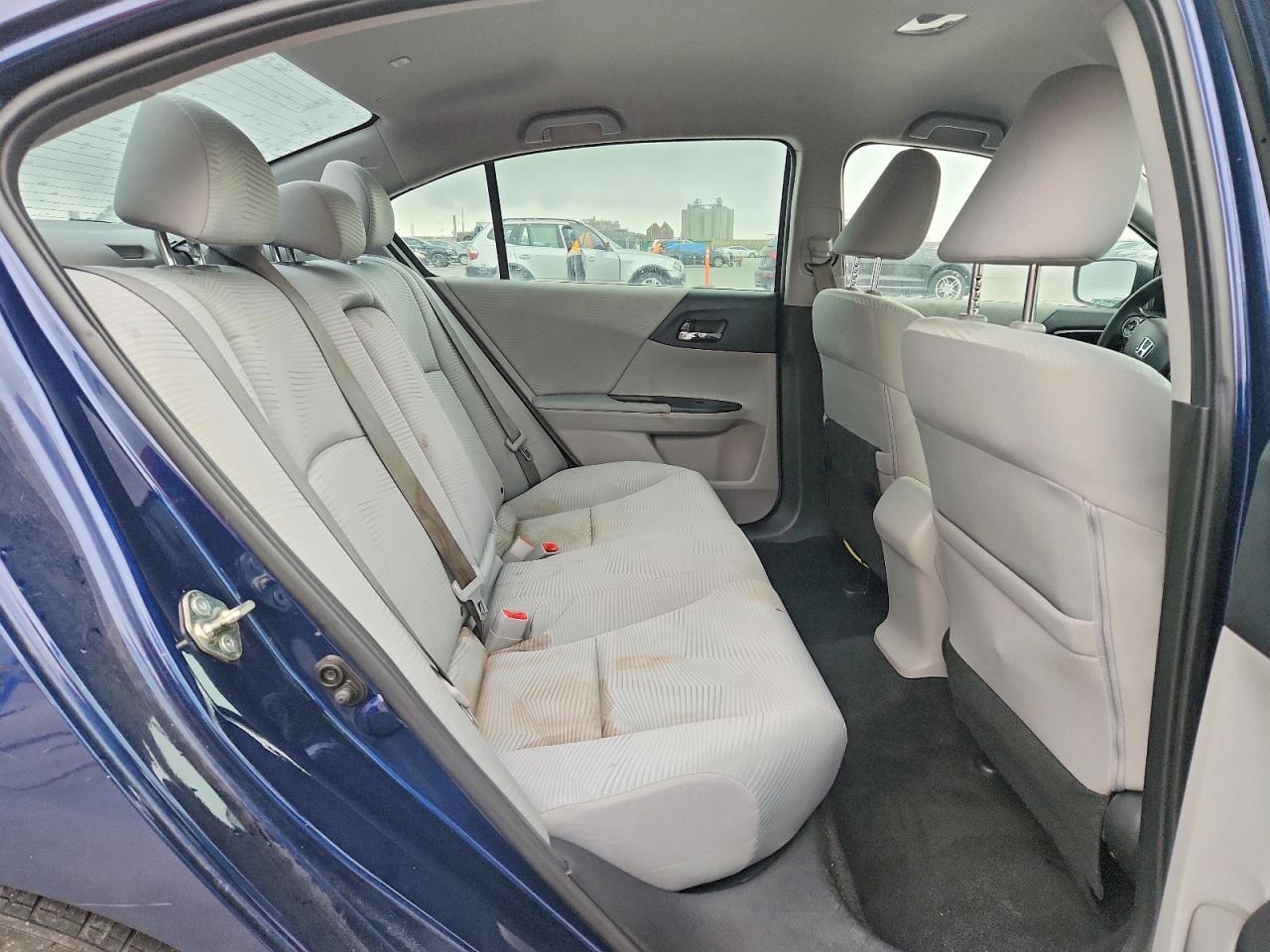 2017 HONDA ACCORD LX photo 10