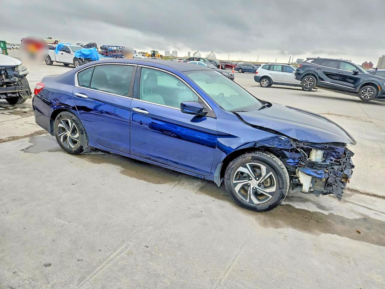 2017 HONDA ACCORD LX photo 4