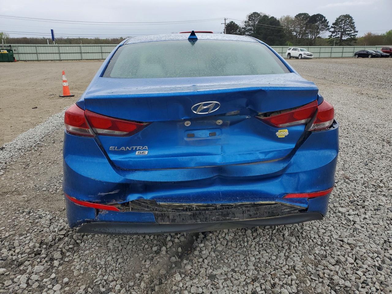 2017 HYUNDAI ELANTRA SE photo 16