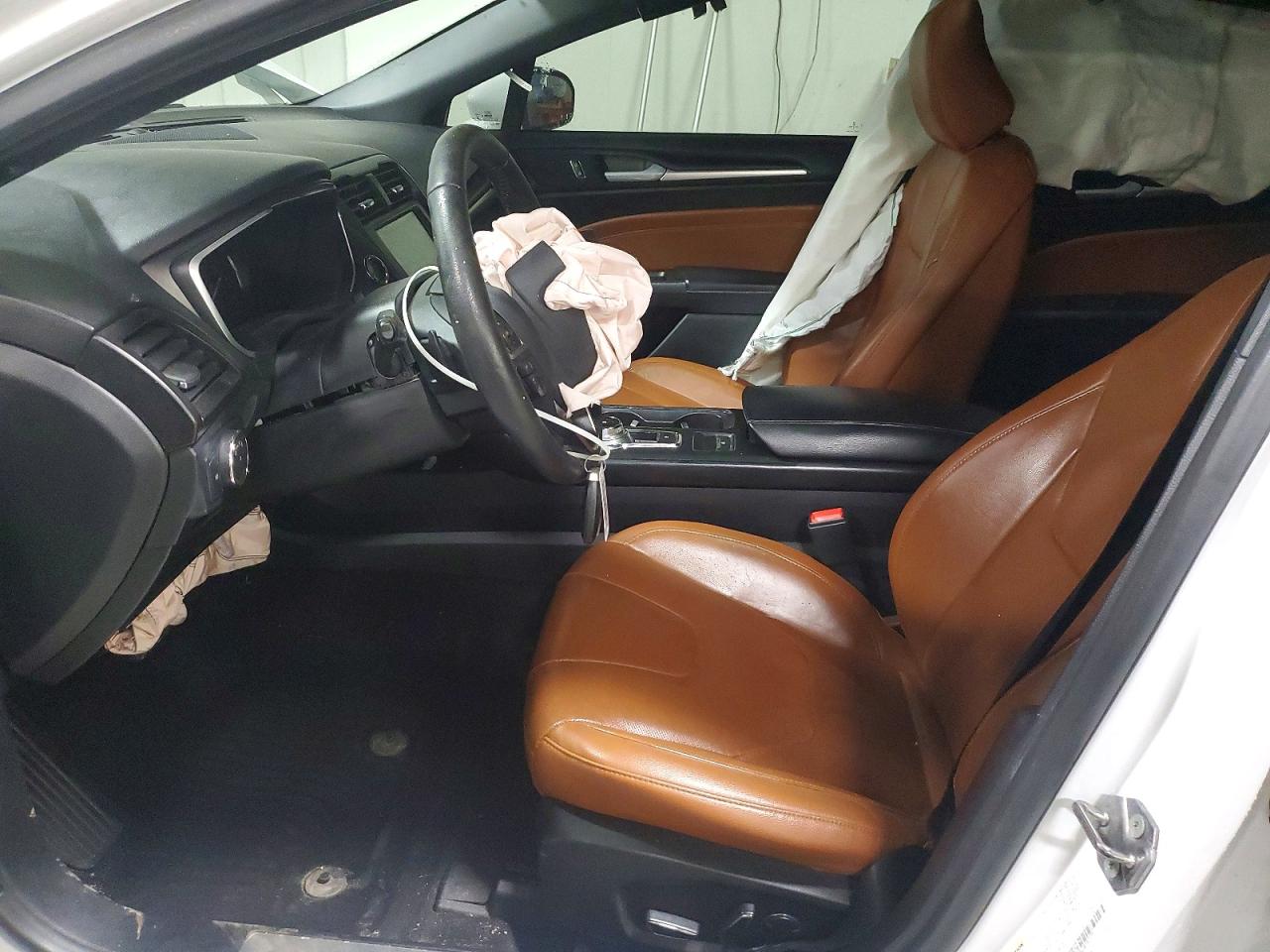 2020 FORD FUSION TITANIUM photo 13
