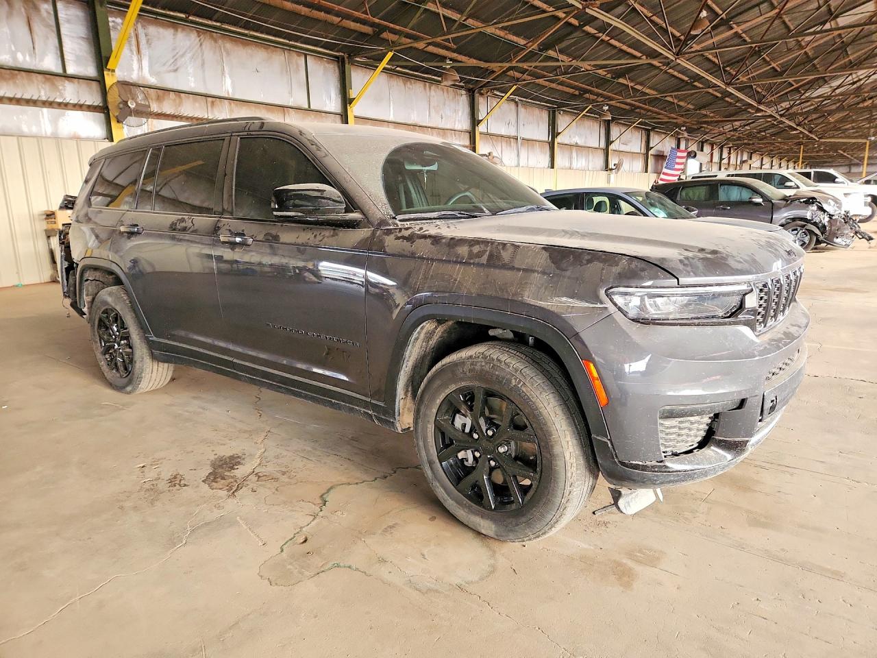 2024 JEEP GRAND CHEROKEE L LAREDO photo 4
