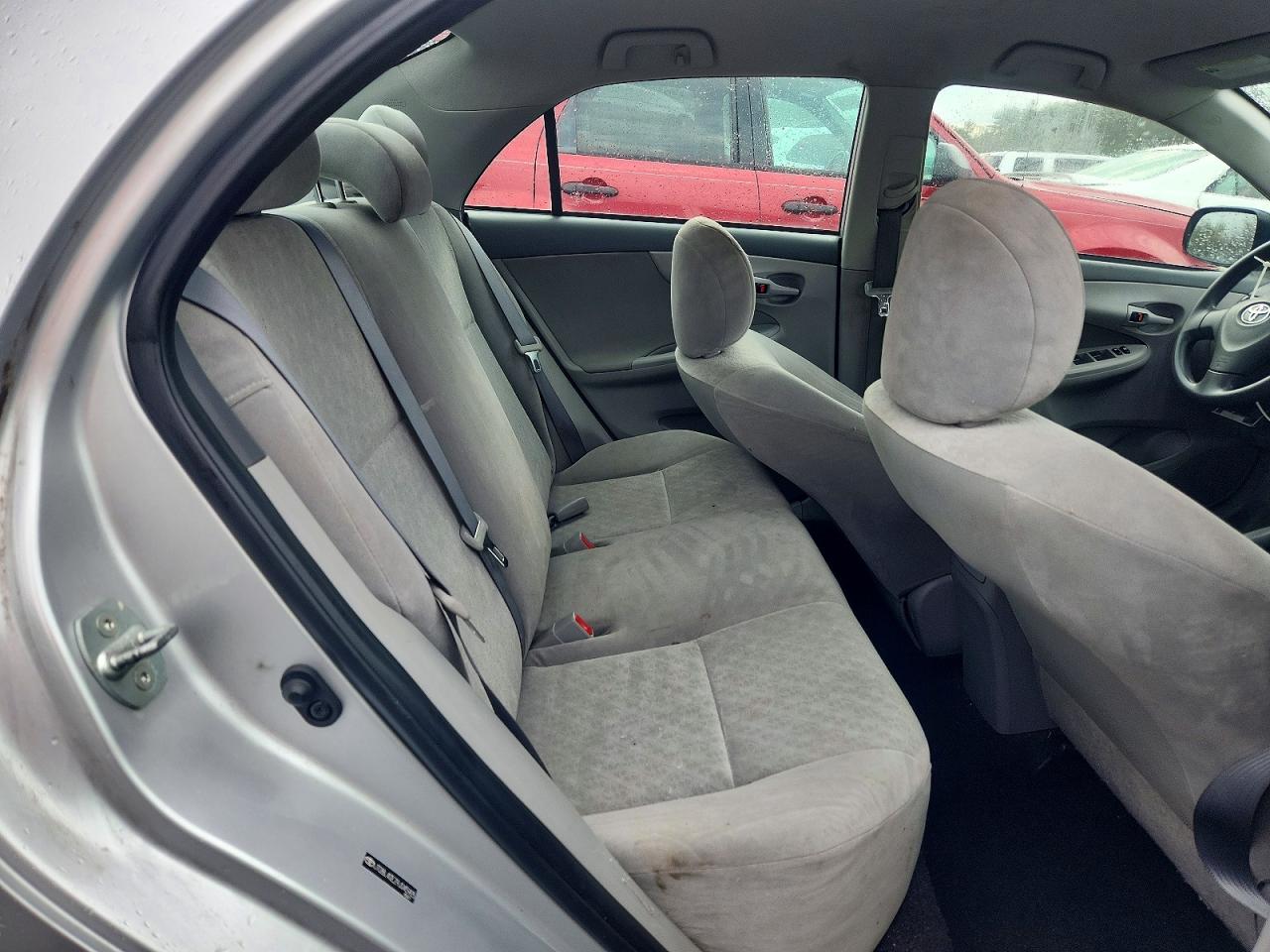 2009 TOYOTA COROLLA LE photo 28