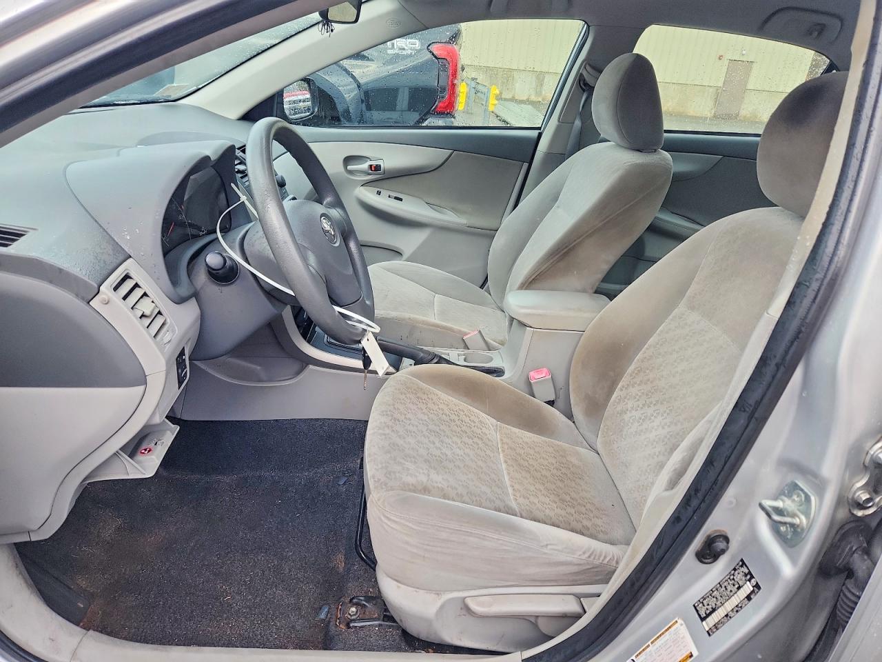 2009 TOYOTA COROLLA LE photo 19