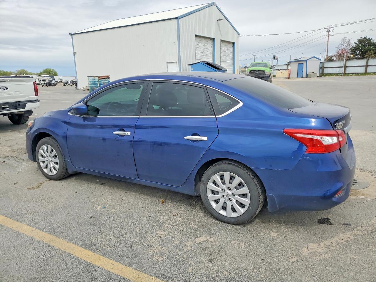 2019 NISSAN SENTRA S photo 4