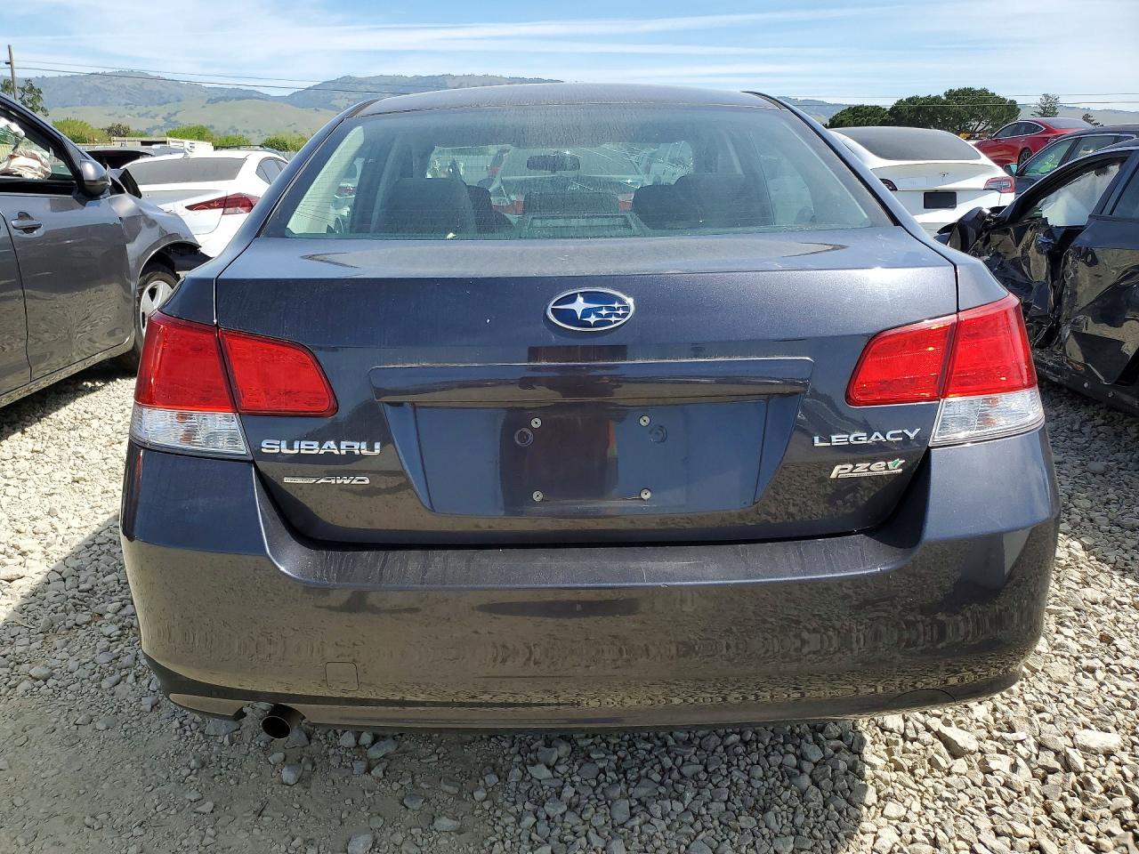 2011 SUBARU LEGACY 2.5I photo 16