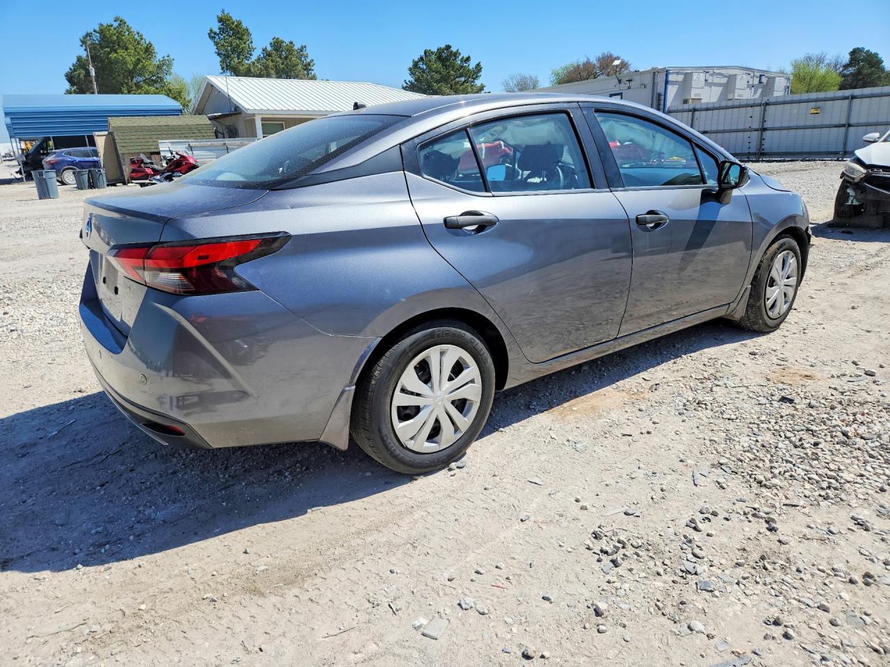 2020 NISSAN VERSA S photo 7