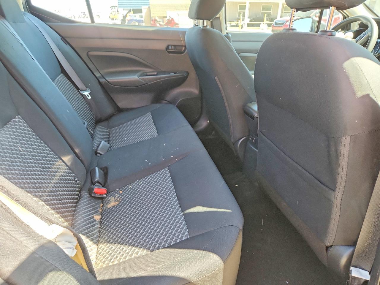 2020 NISSAN VERSA S photo 28