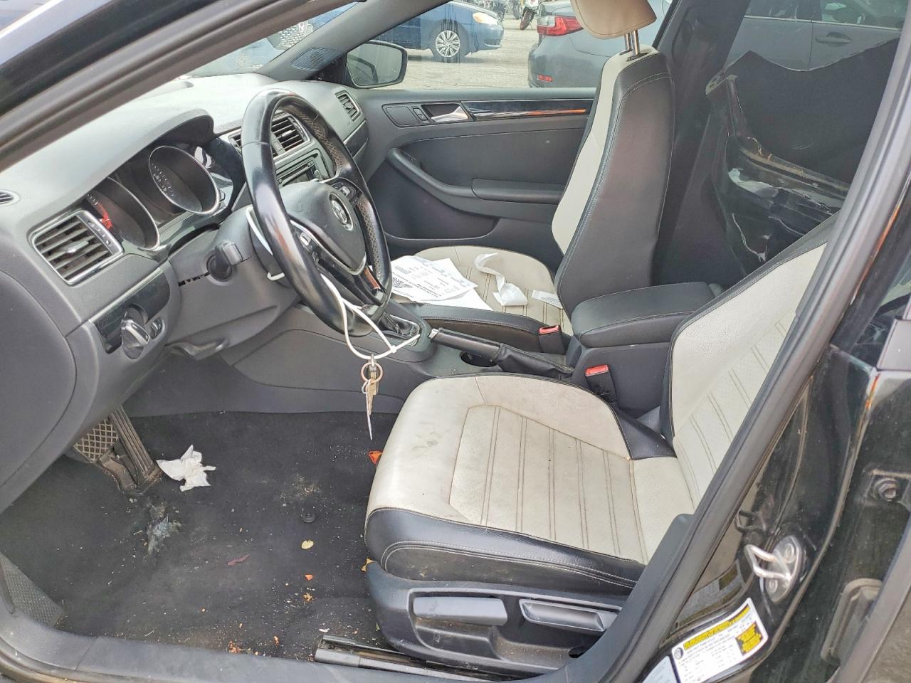 2015 VOLKSWAGEN JETTA SE photo 13