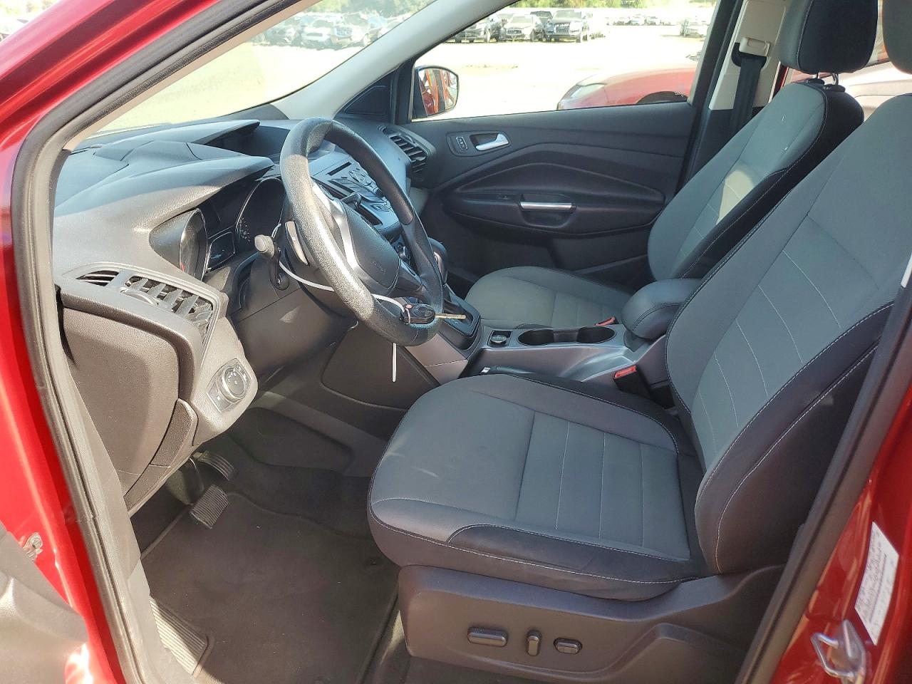2016 FORD ESCAPE SE photo 7