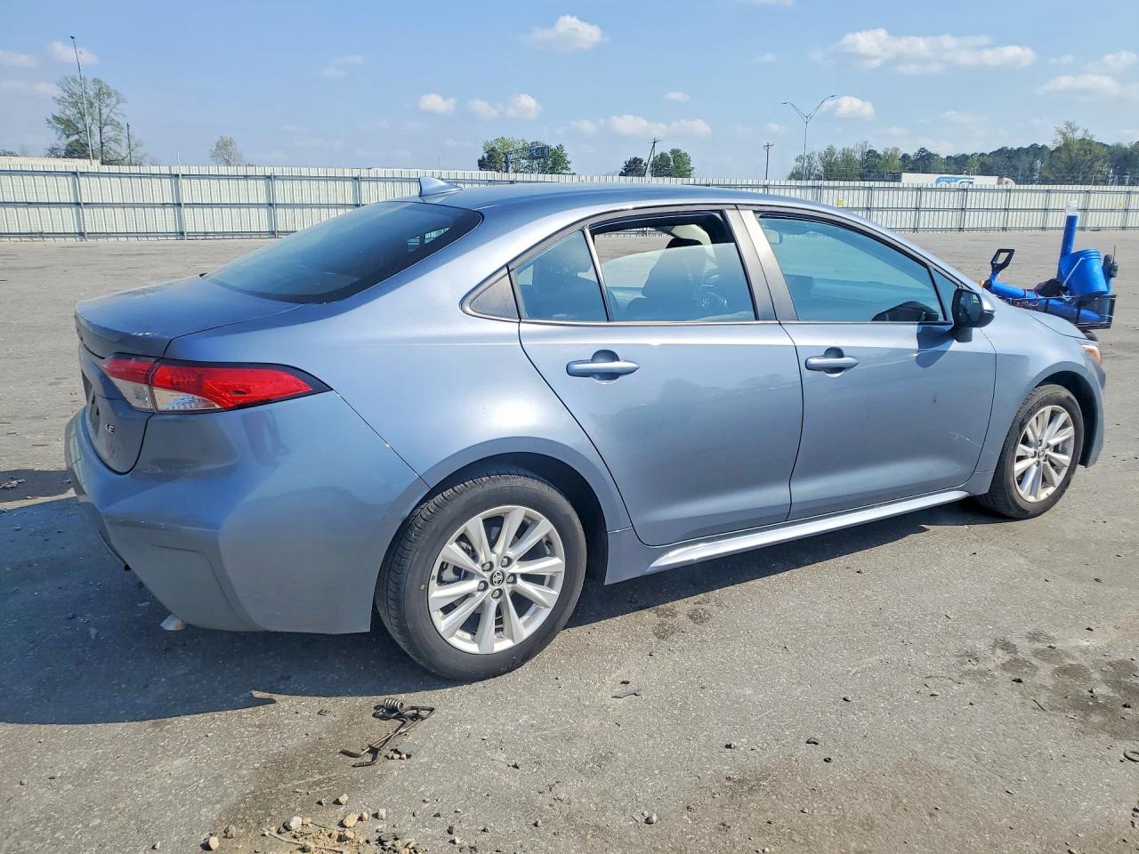 2024 TOYOTA COROLLA LE photo 5