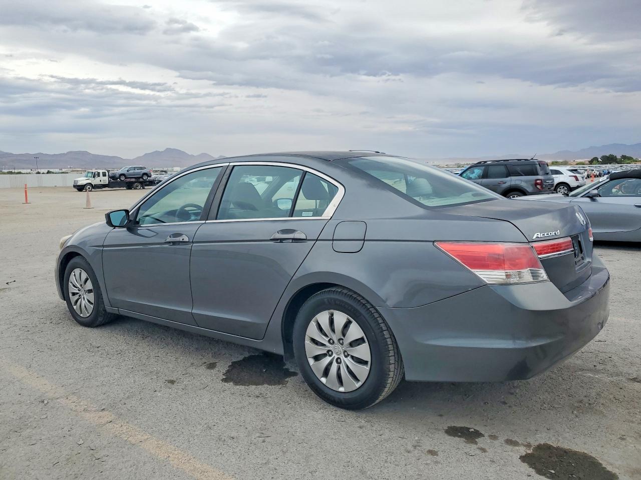 2012 HONDA ACCORD LX photo 2