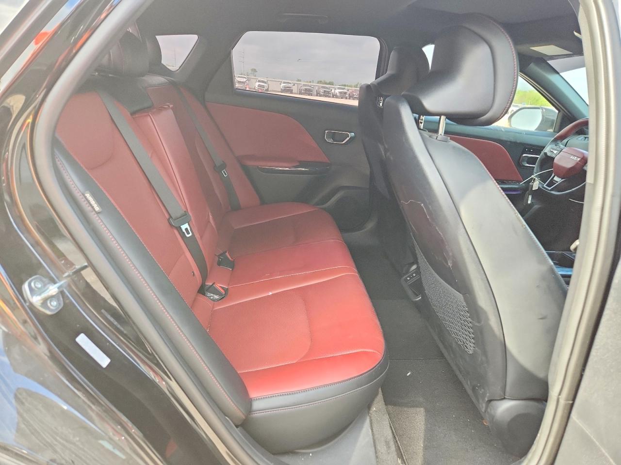 2025 KIA K4 GT-LINE TURBO photo 28