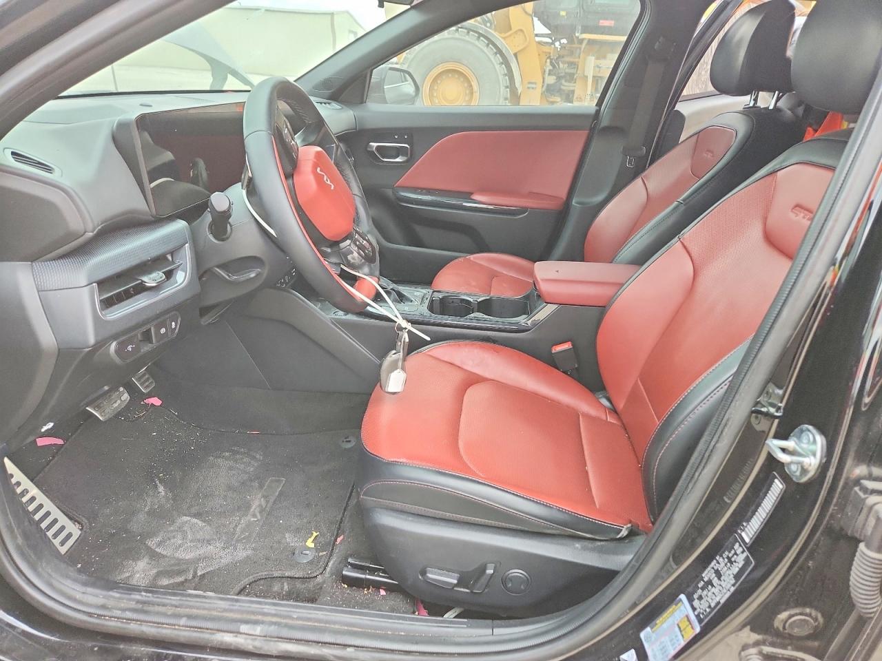 2025 KIA K4 GT-LINE TURBO photo 19
