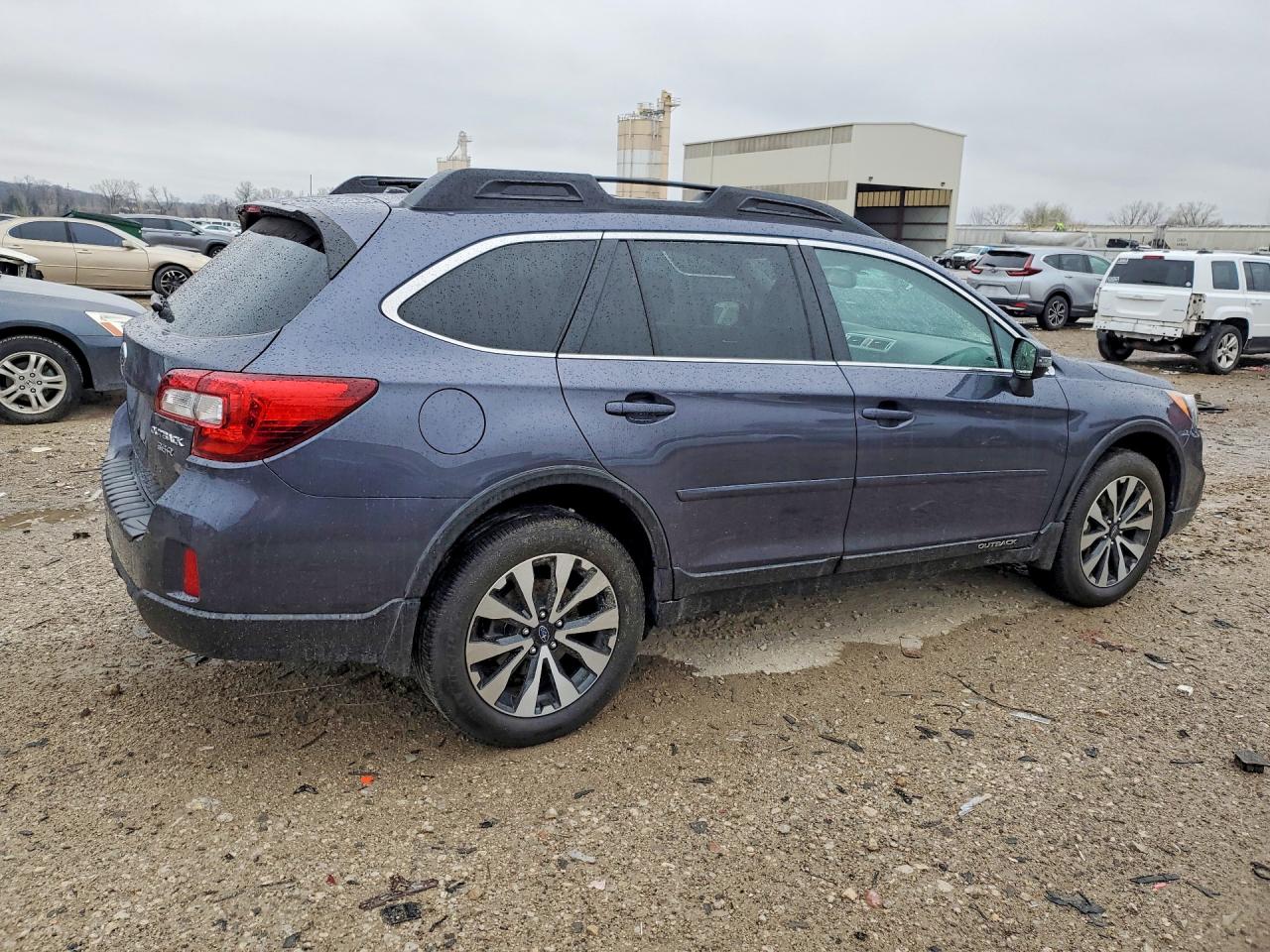 2015 SUBARU OUTBACK 3.6R LIMITED photo 7