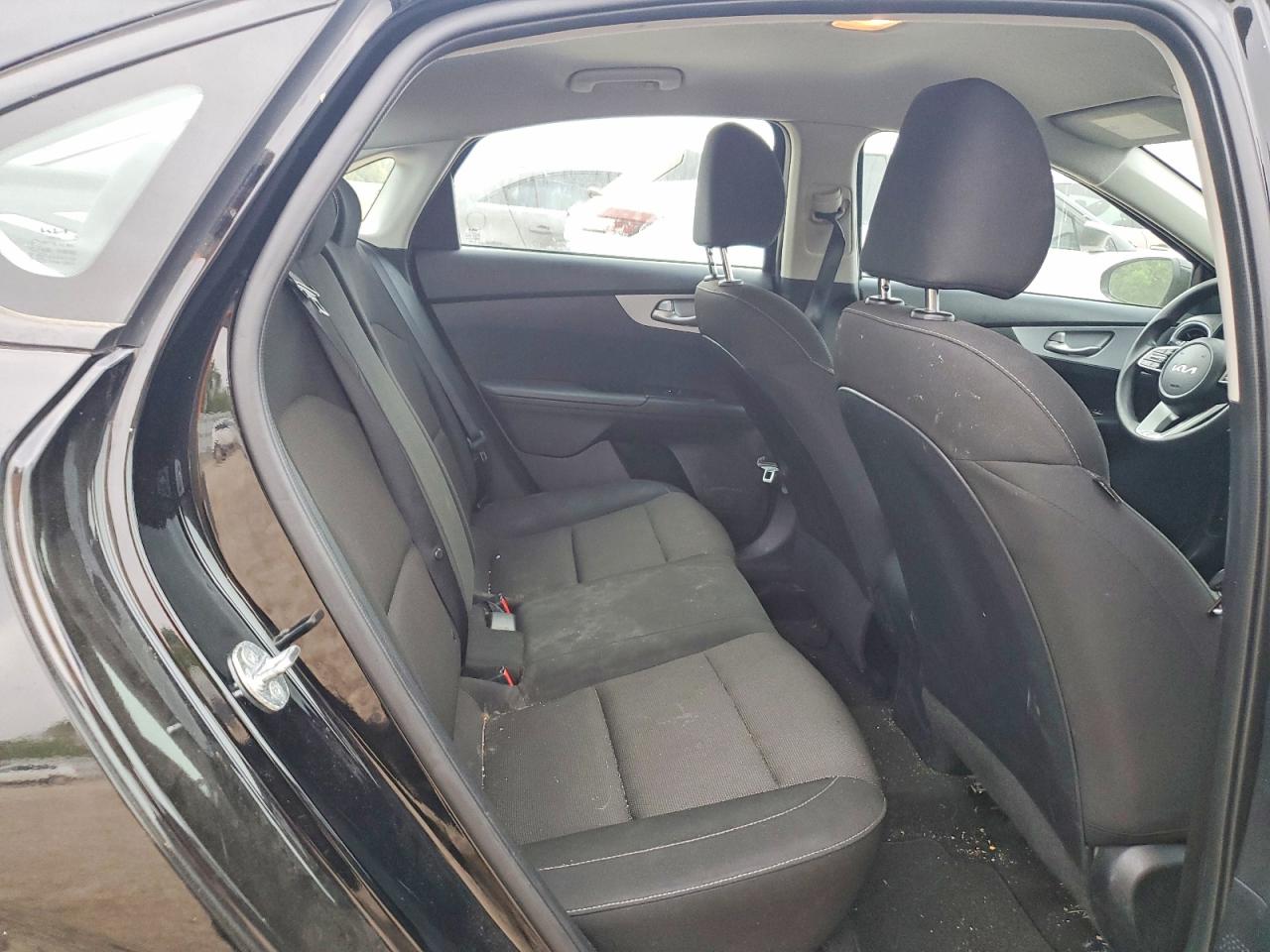 2024 KIA FORTE LXS photo 28