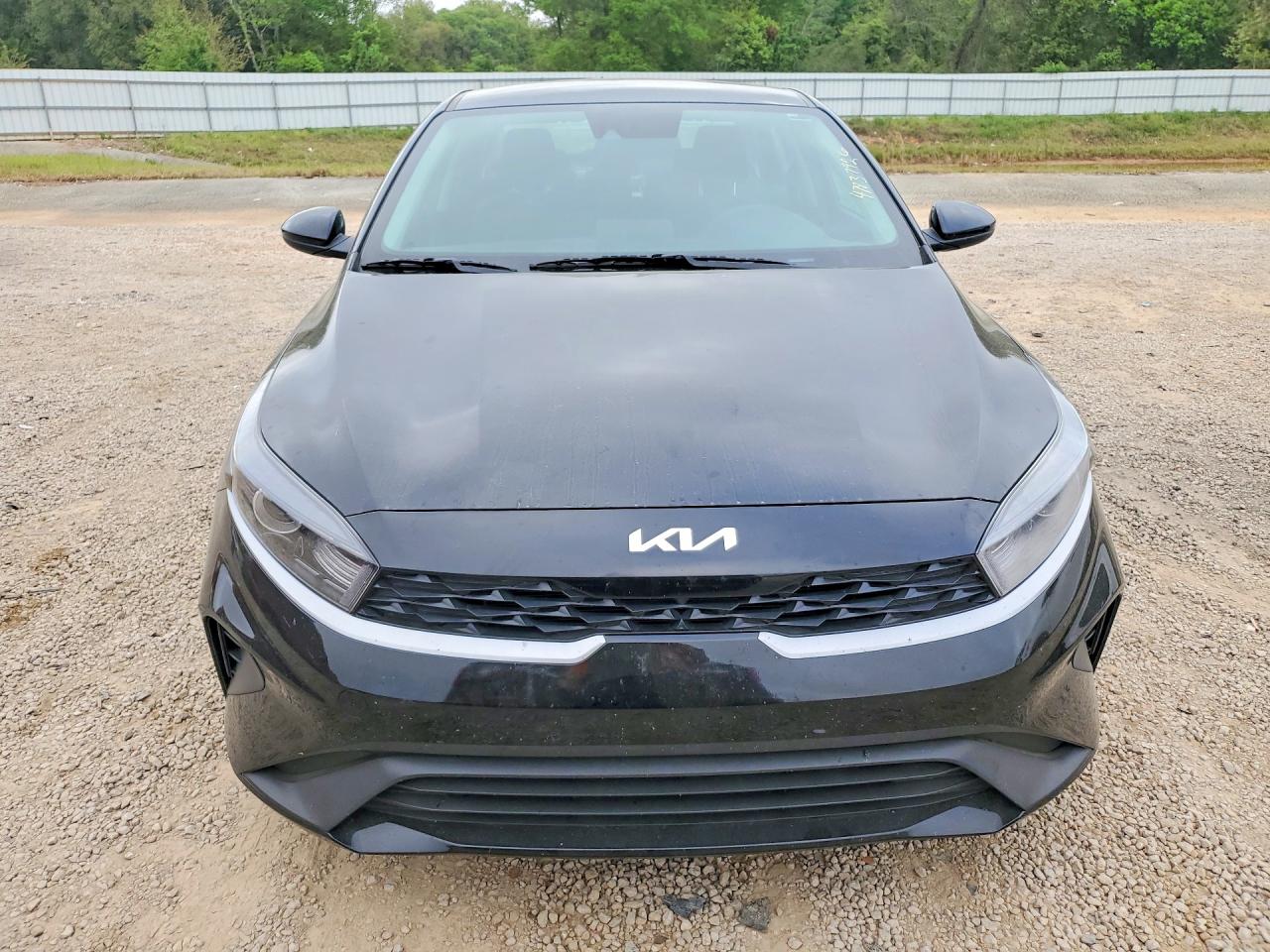 2024 KIA FORTE LXS photo 13