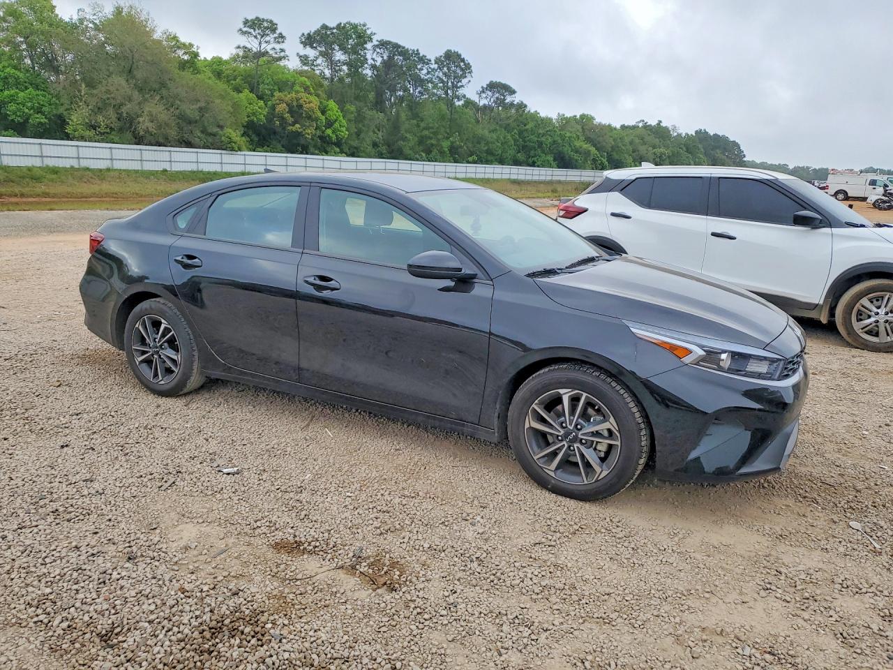 2024 KIA FORTE LXS photo 10