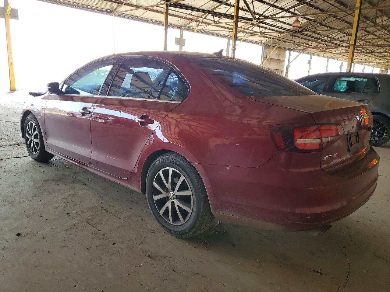 2017 VOLKSWAGEN JETTA SE photo 2