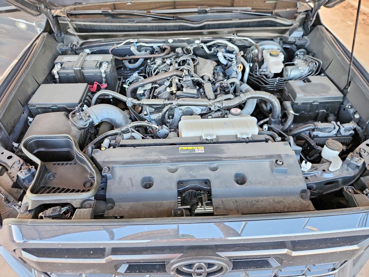 2024 TOYOTA TACOMA TRD OFF-ROAD photo 21