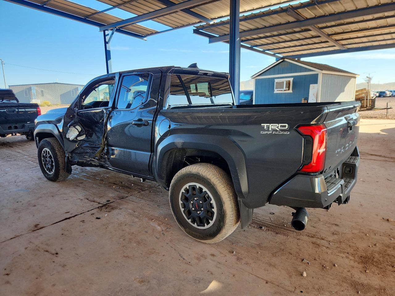 2024 TOYOTA TACOMA TRD OFF-ROAD photo 3