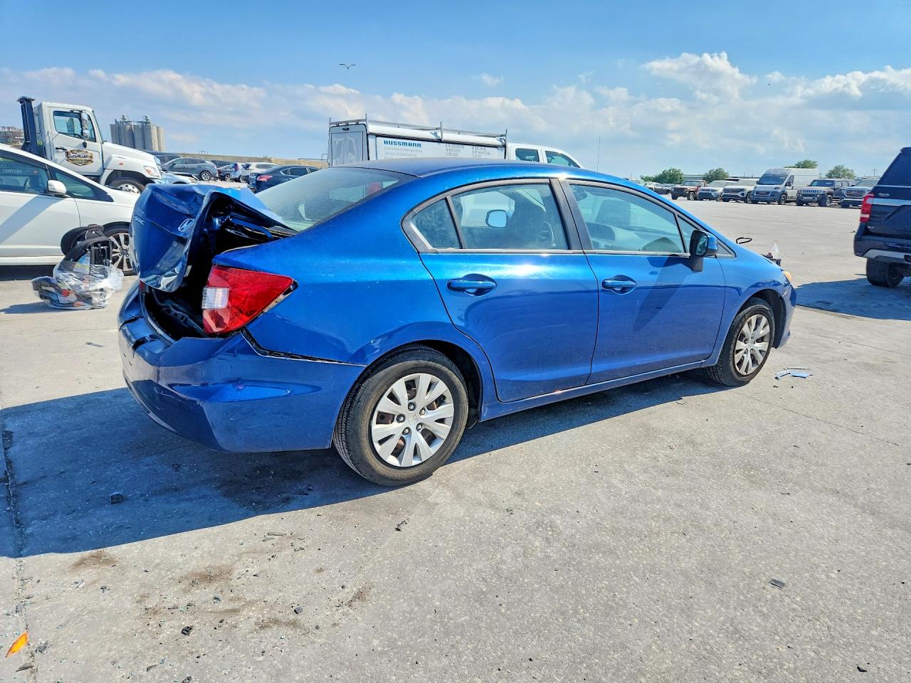 2012 HONDA CIVIC LX photo 5