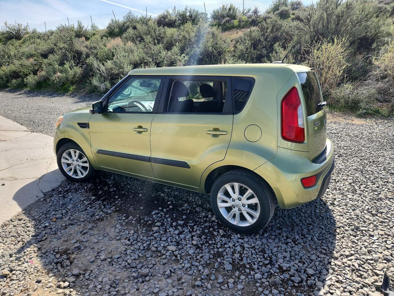 2013 KIA SOUL + photo 2