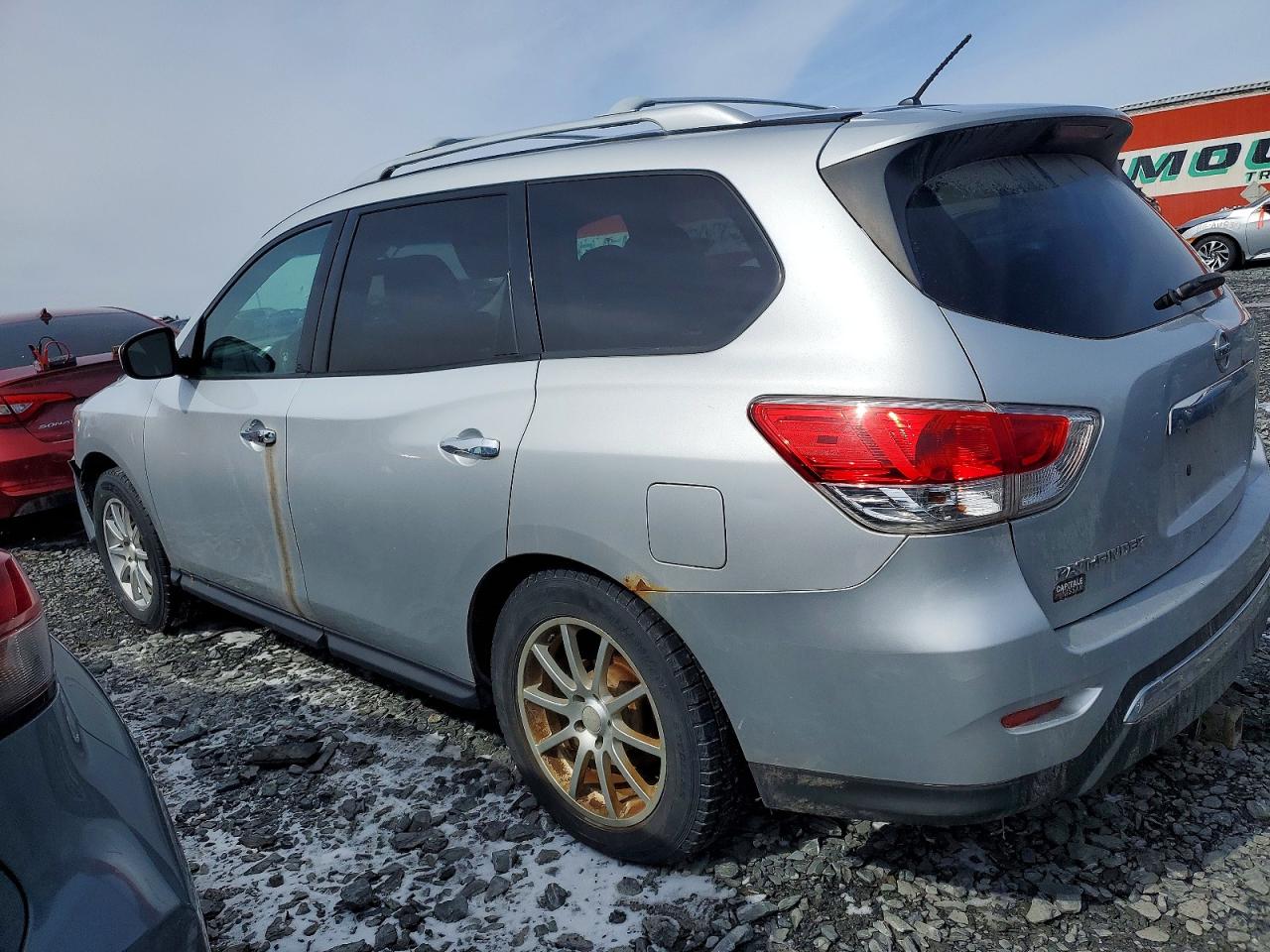2013 NISSAN PATHFINDER S photo 3