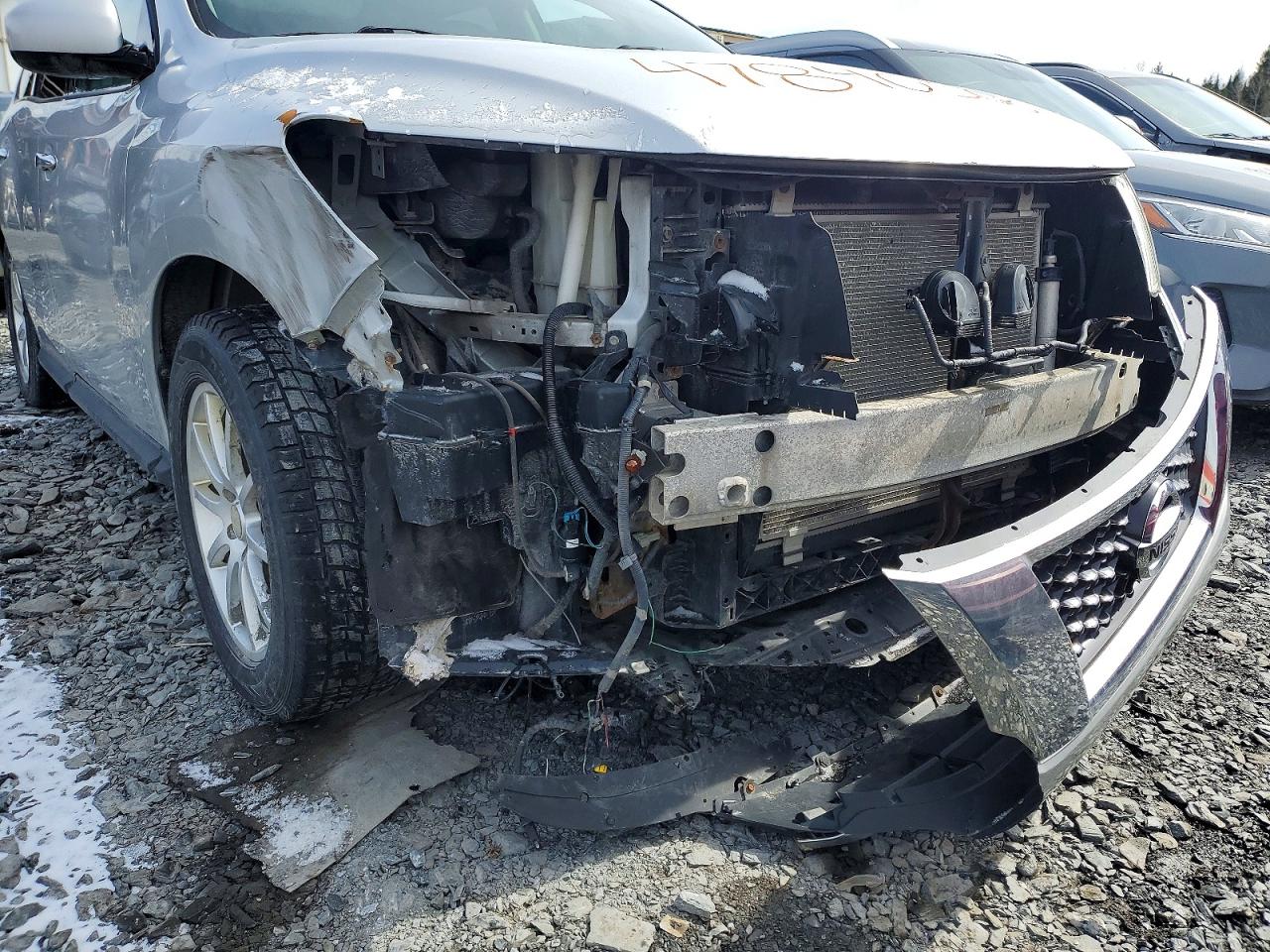 2013 NISSAN PATHFINDER S photo 25