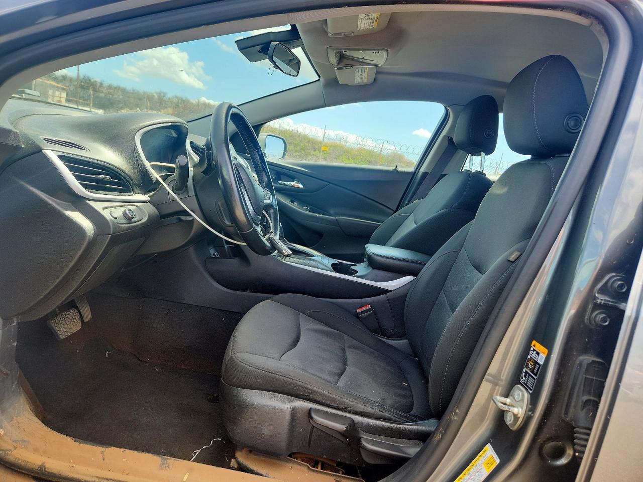 2016 CHEVROLET VOLT LT photo 13