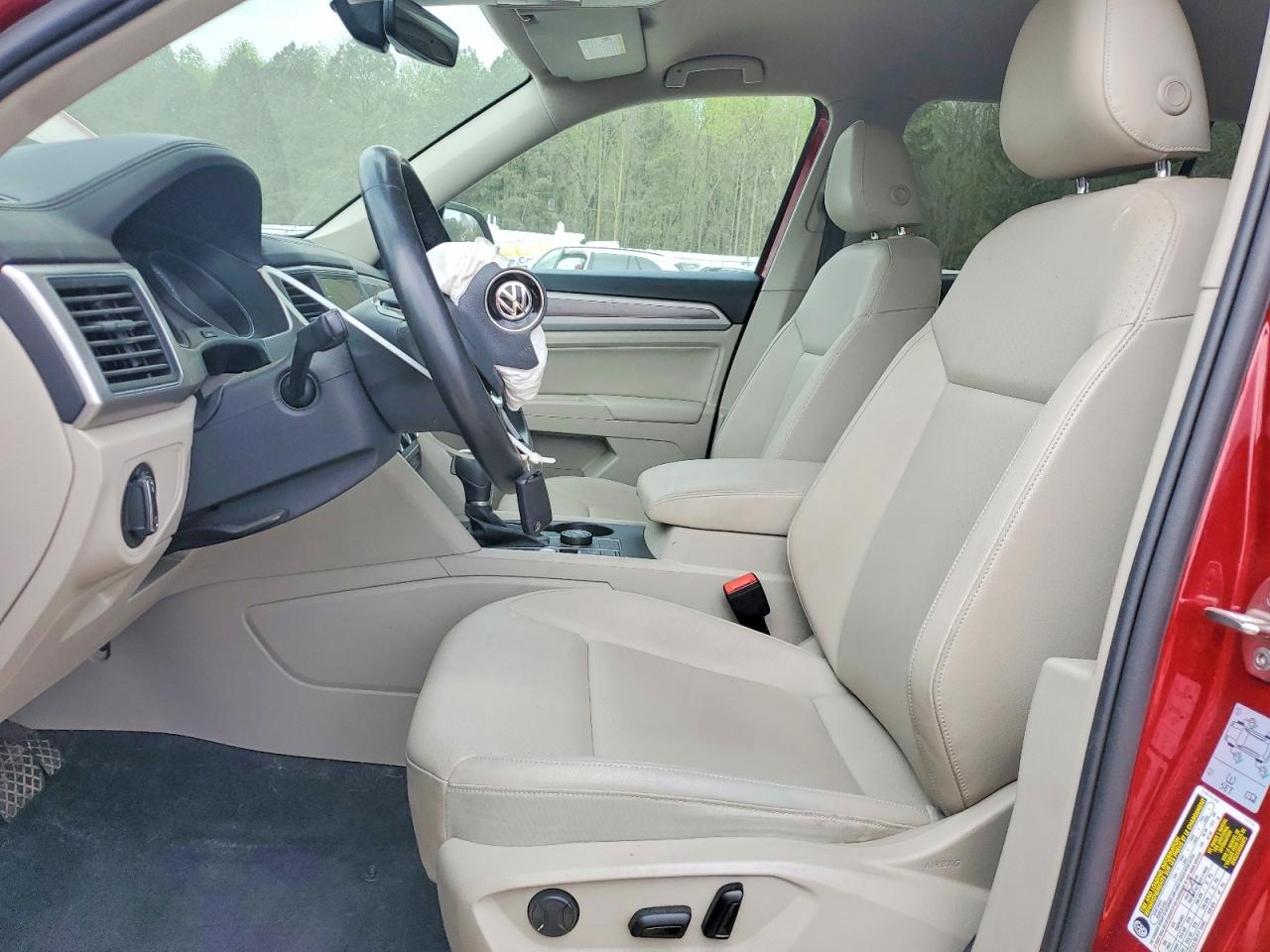 2018 VOLKSWAGEN ATLAS SE photo 13