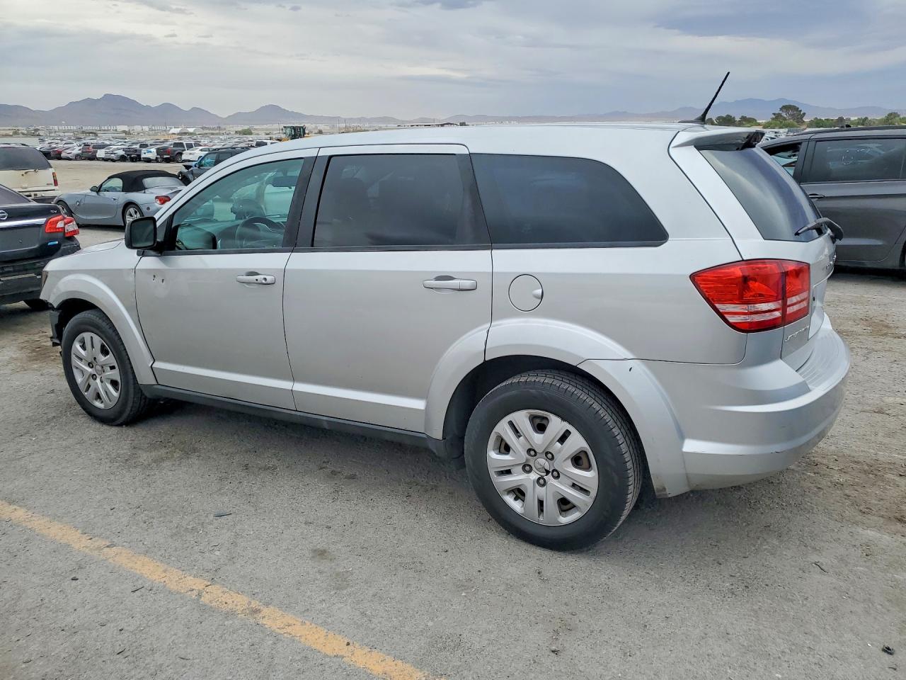 2014 DODGE JOURNEY SE photo 4