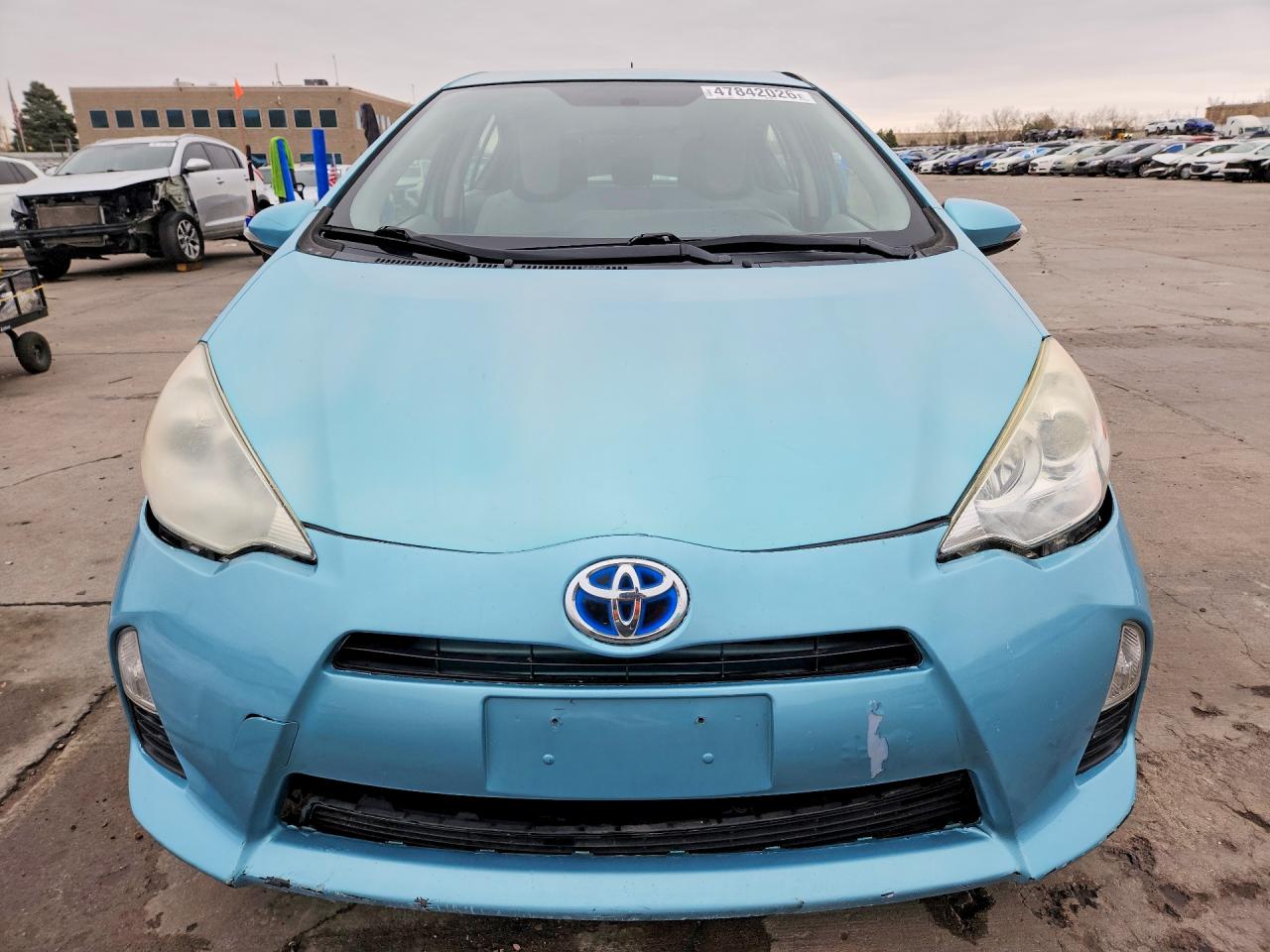 2014 TOYOTA PRIUS C ONE photo 9