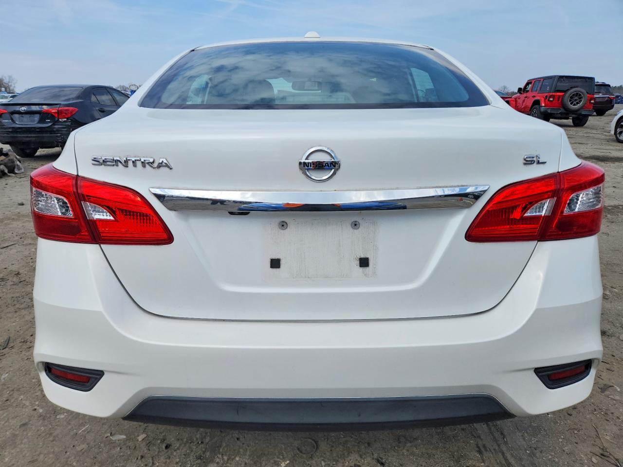 2016 NISSAN SENTRA SL photo 11