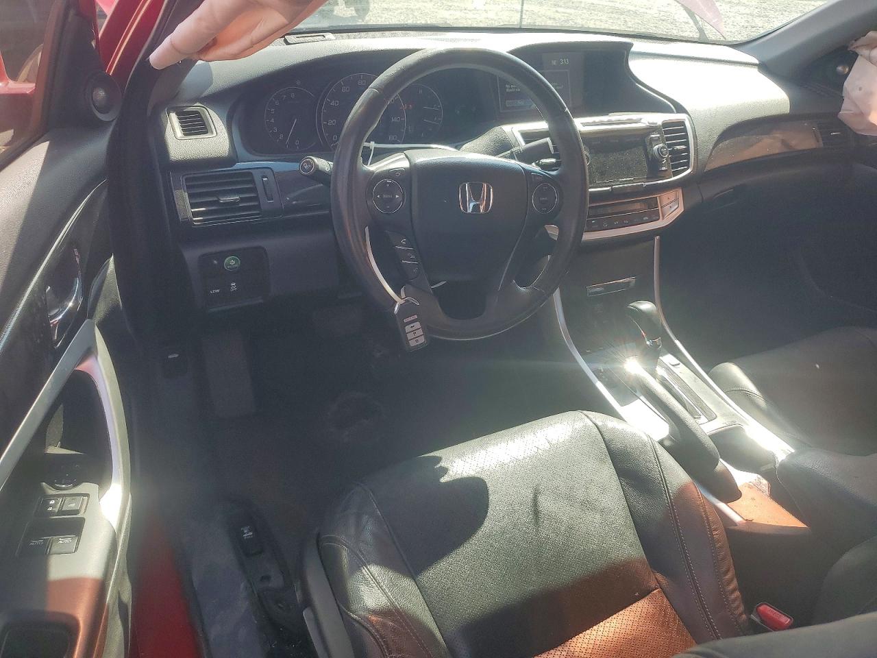 2013 HONDA ACCORD photo 22