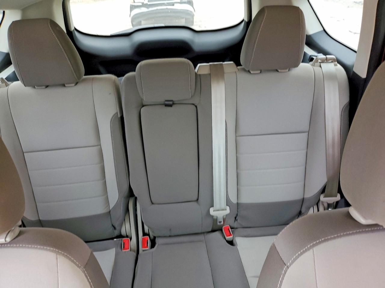 2015 FORD ESCAPE SE photo 10