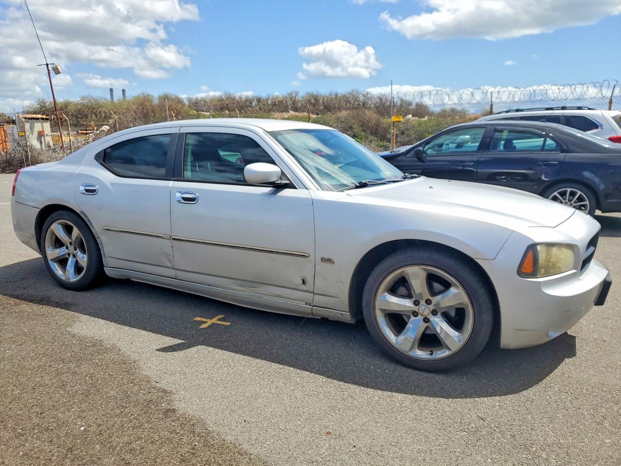2010 DODGE CHARGER SXT photo 4