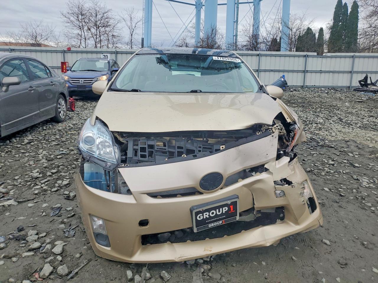 2011 TOYOTA PRIUS FOUR photo 9