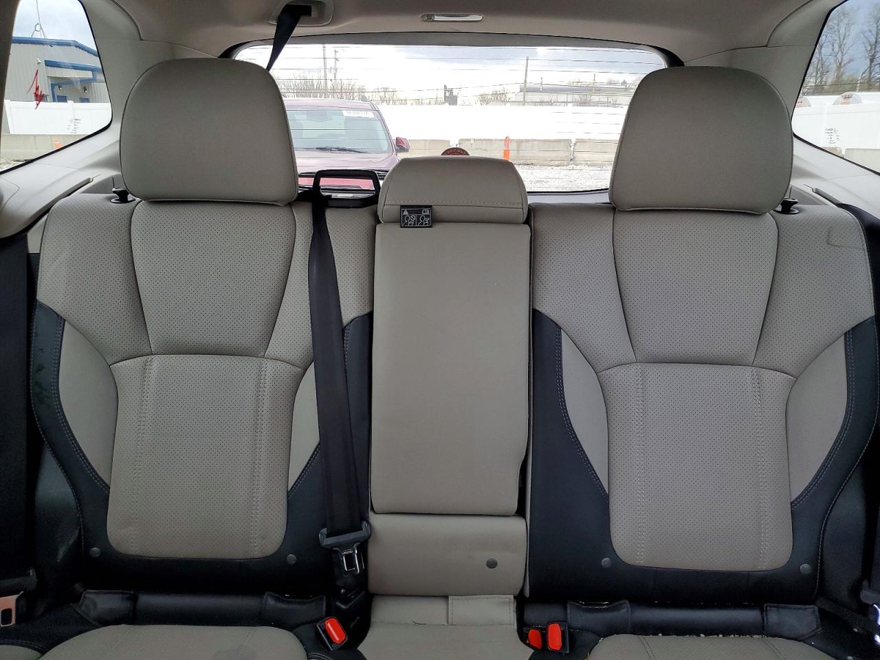2020 SUBARU FORESTER photo 28