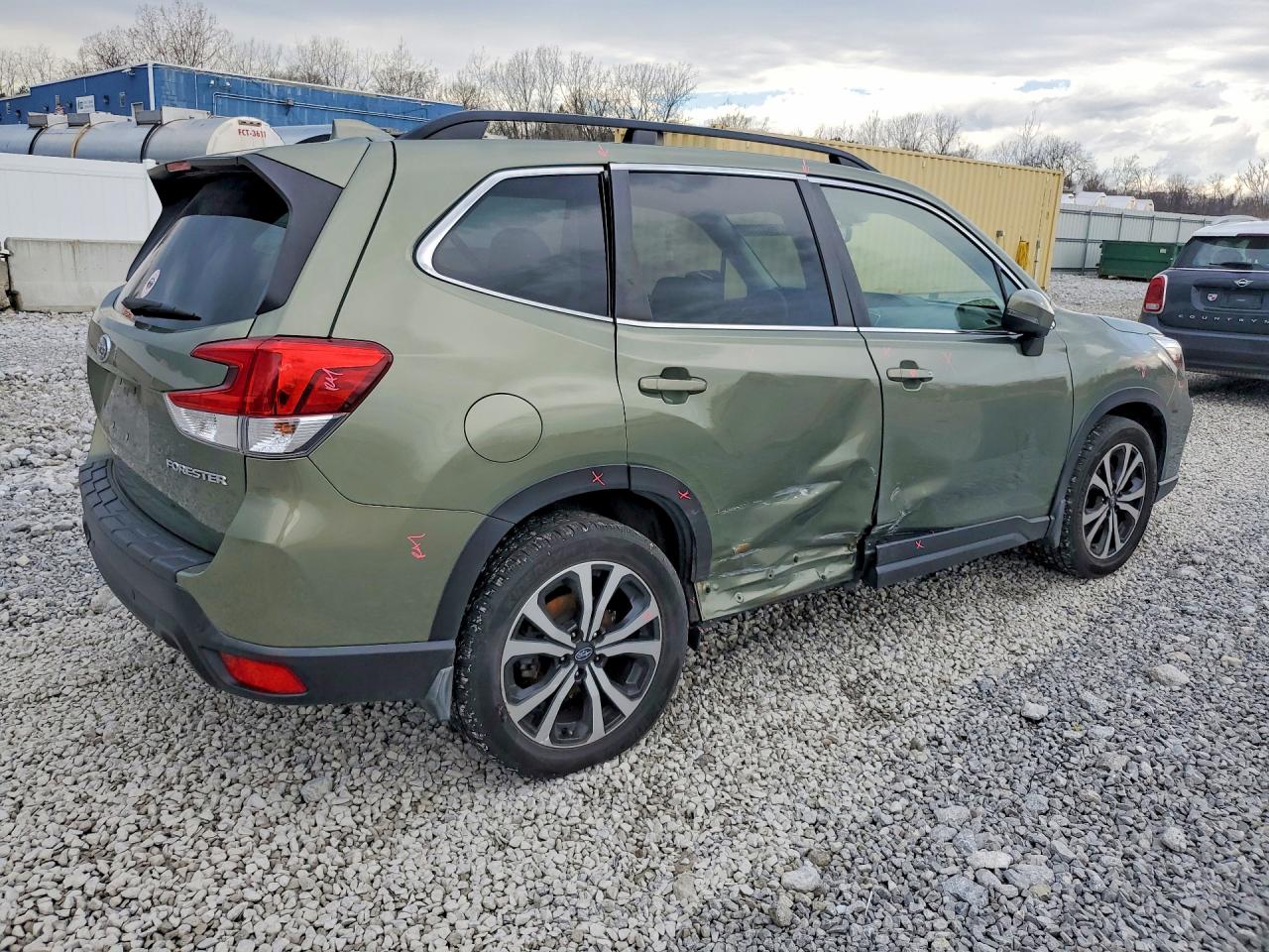 2020 SUBARU FORESTER photo 7