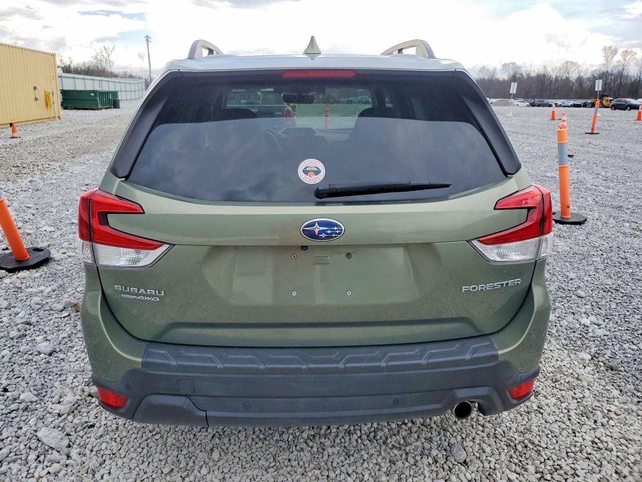 2020 SUBARU FORESTER photo 16