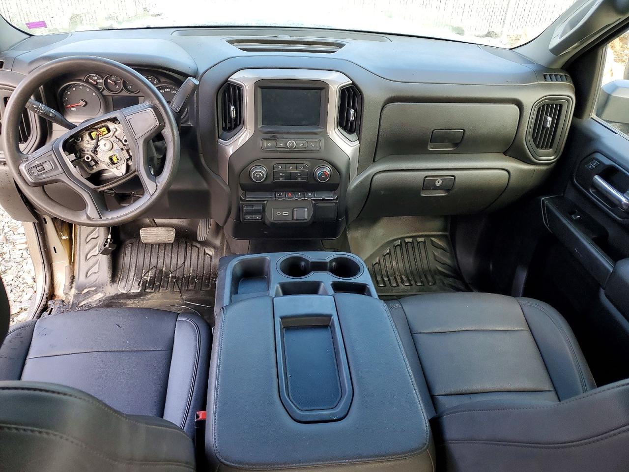 2021 CHEVROLET SILVERADO C2500 HEAVY DUTY photo 8