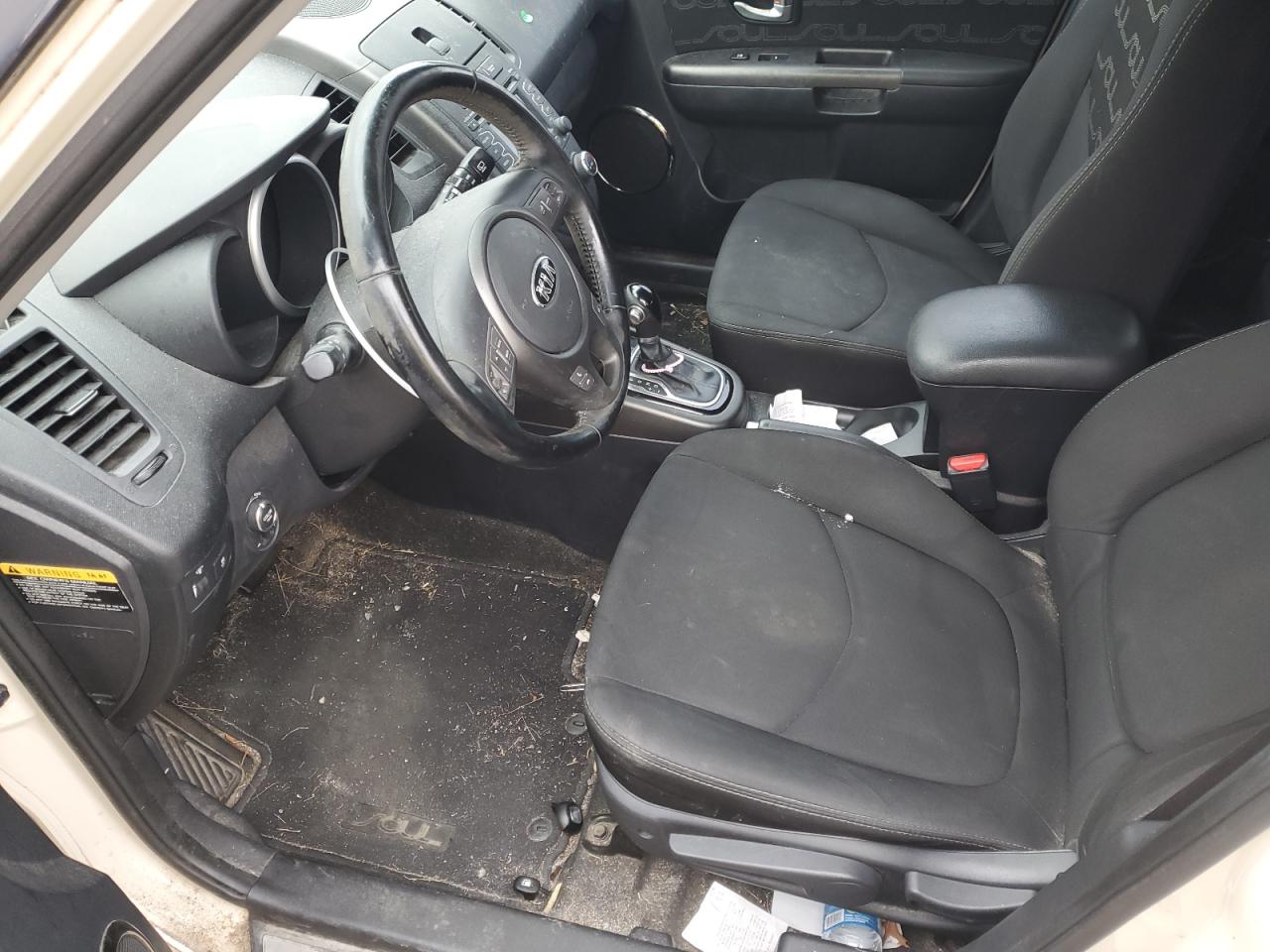 2013 KIA SOUL + photo 13
