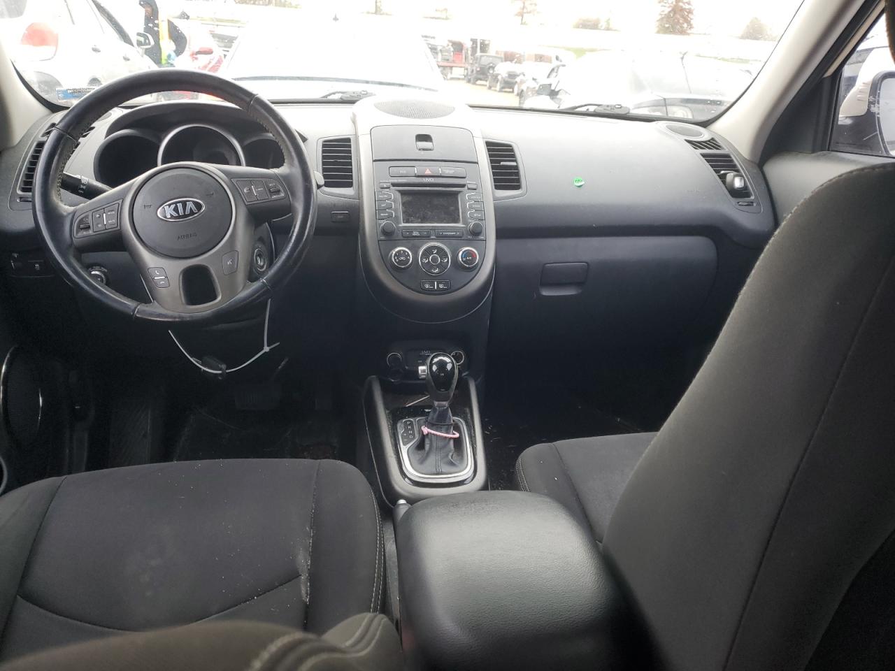 2013 KIA SOUL + photo 15