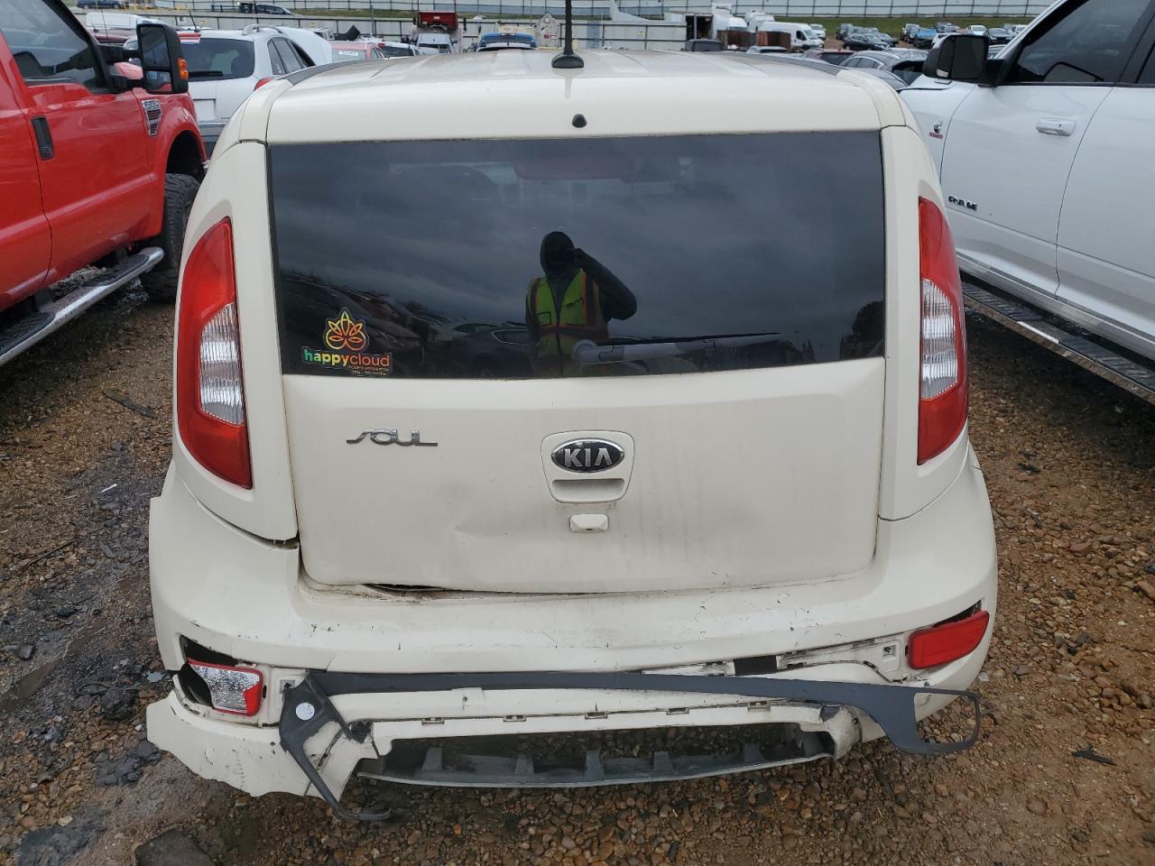 2013 KIA SOUL + photo 11