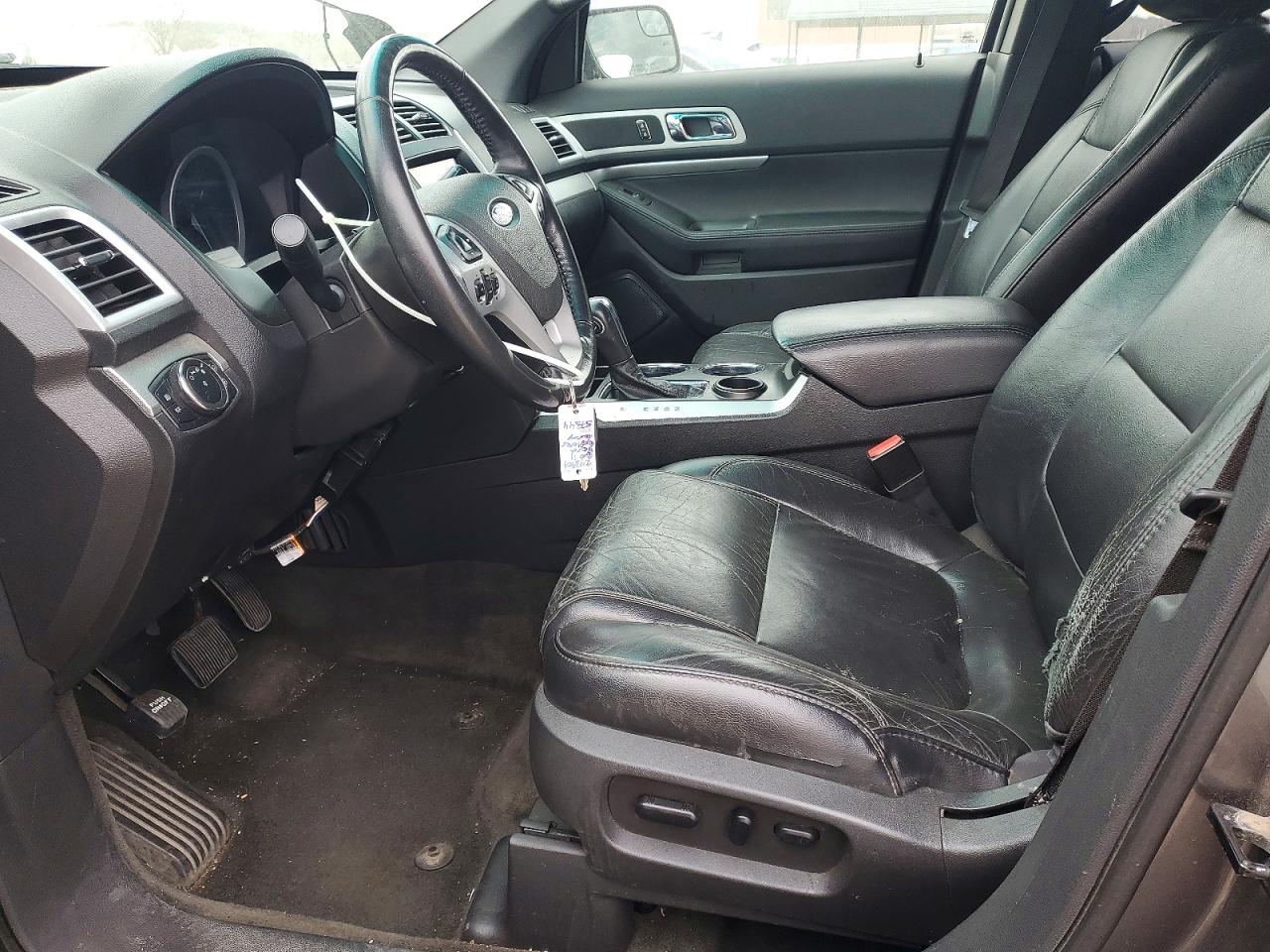 2011 FORD EXPLORER XLT photo 19