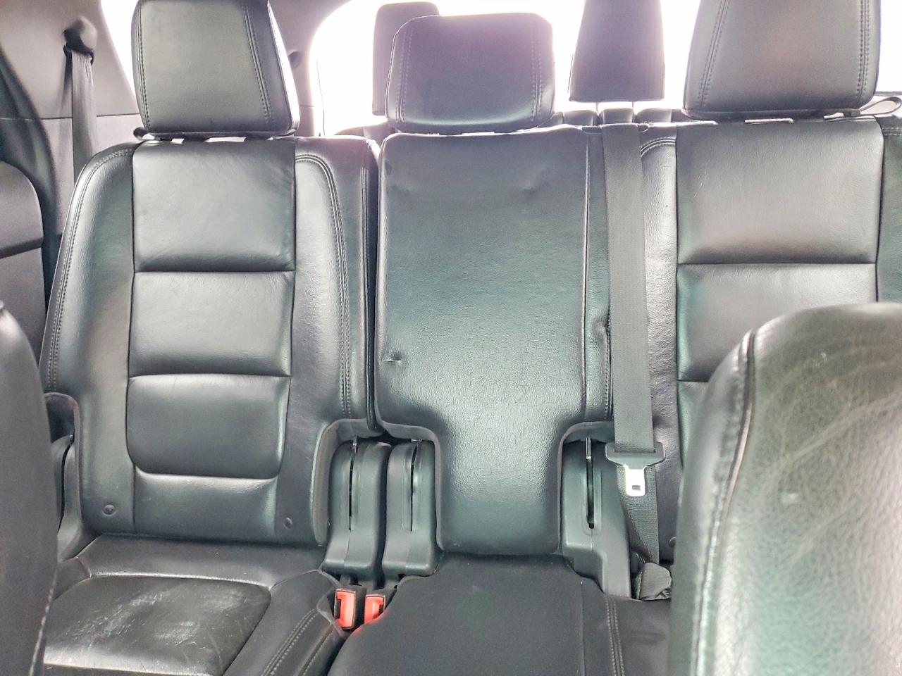 2011 FORD EXPLORER XLT photo 28