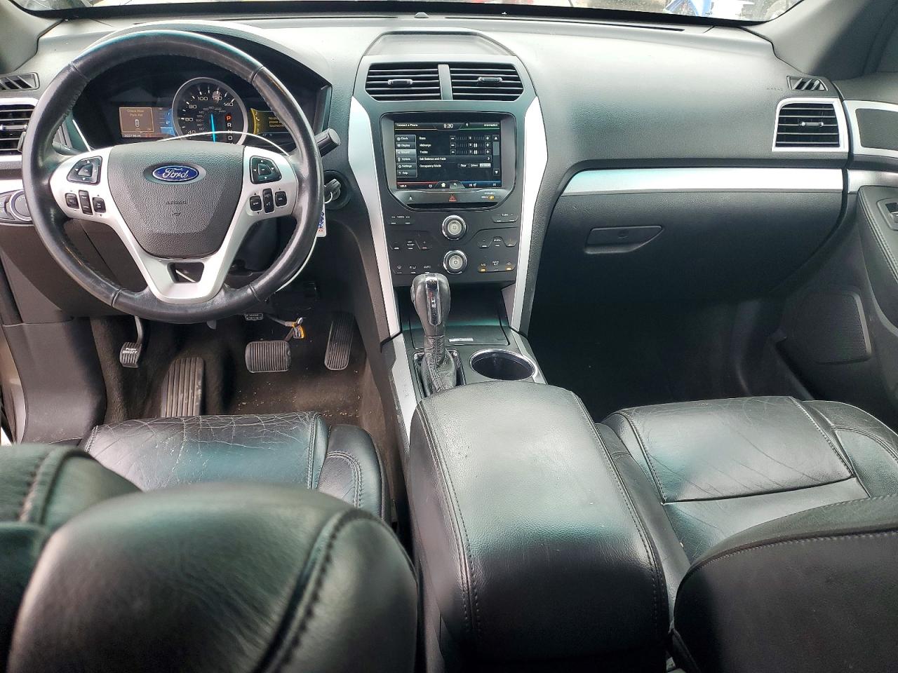 2011 FORD EXPLORER XLT photo 22