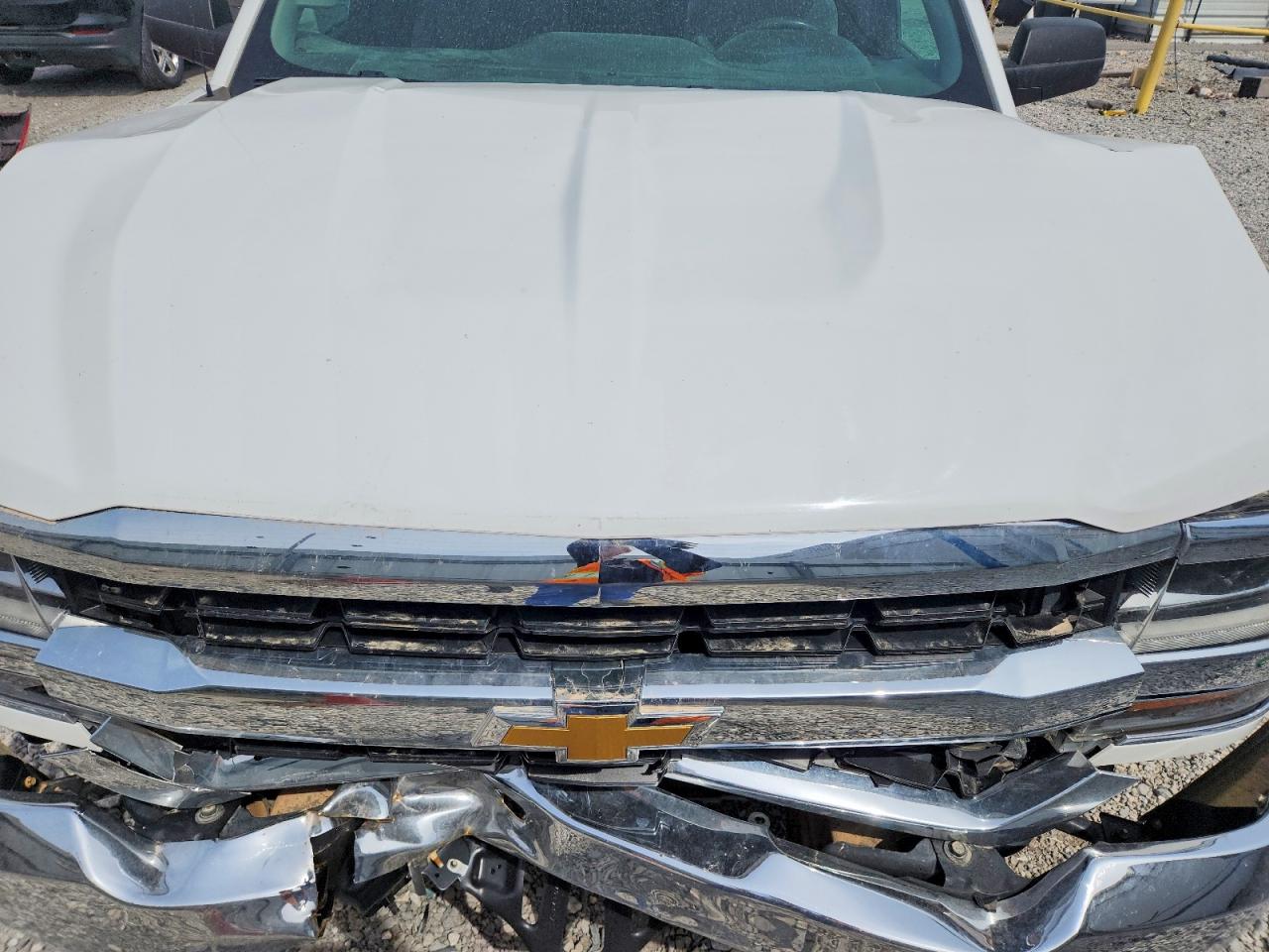 2018 CHEVROLET SILVERADO C1500 photo 11