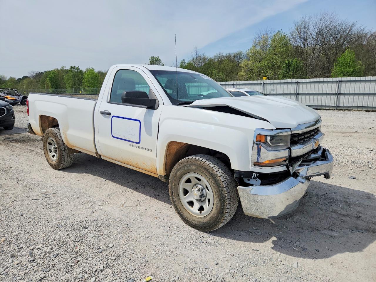 2018 CHEVROLET SILVERADO C1500 photo 4