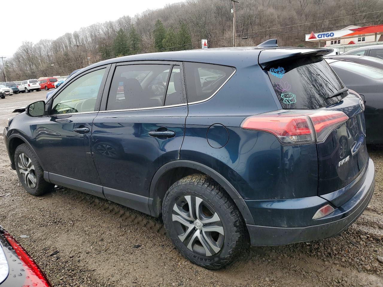 2018 TOYOTA RAV4 LE photo 3